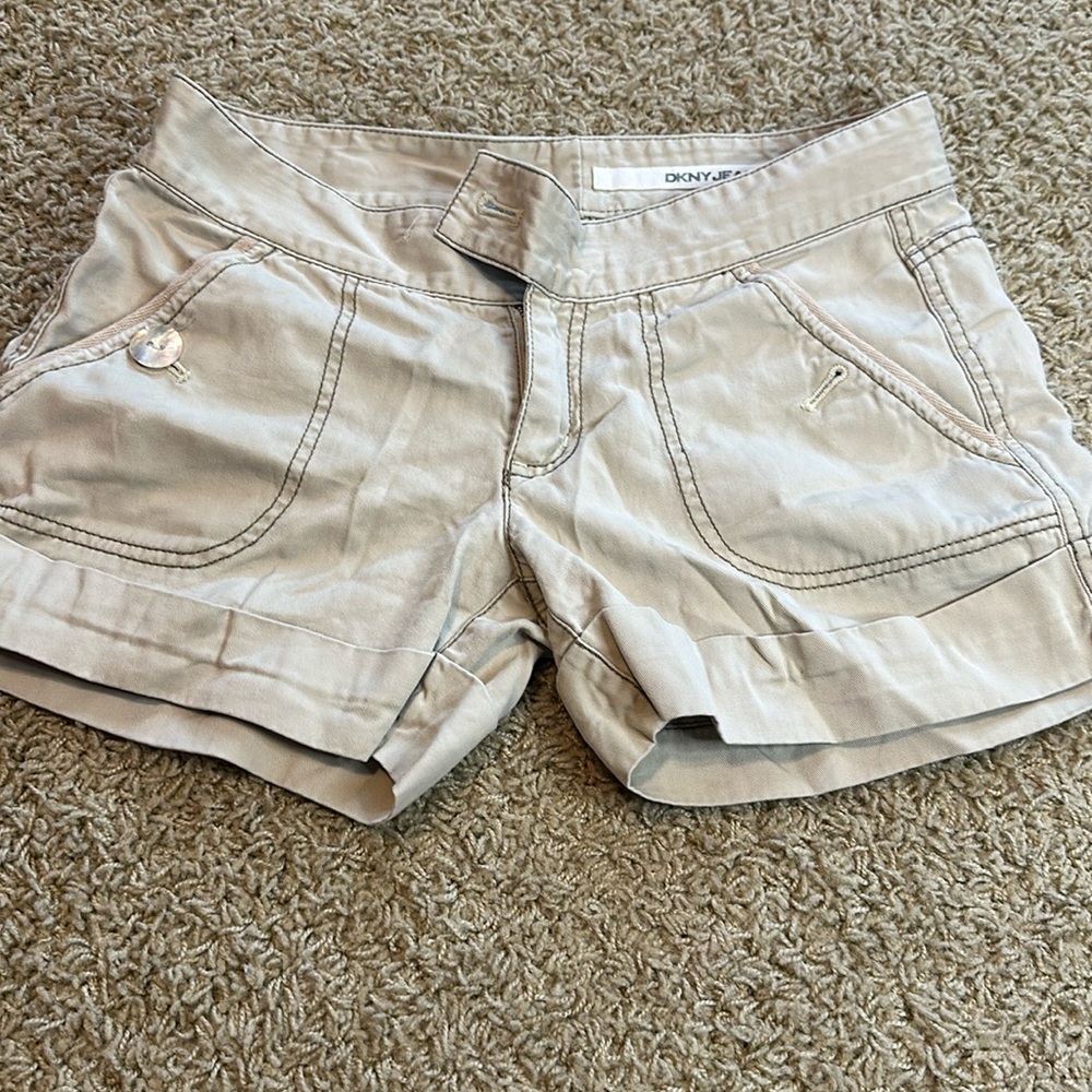 DKNY Jeans- Low rise shorts